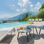 Donatella - Happy Villa Gravedona
