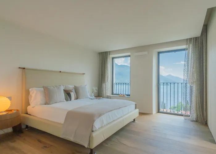 Donatella - Happy * Gravedona